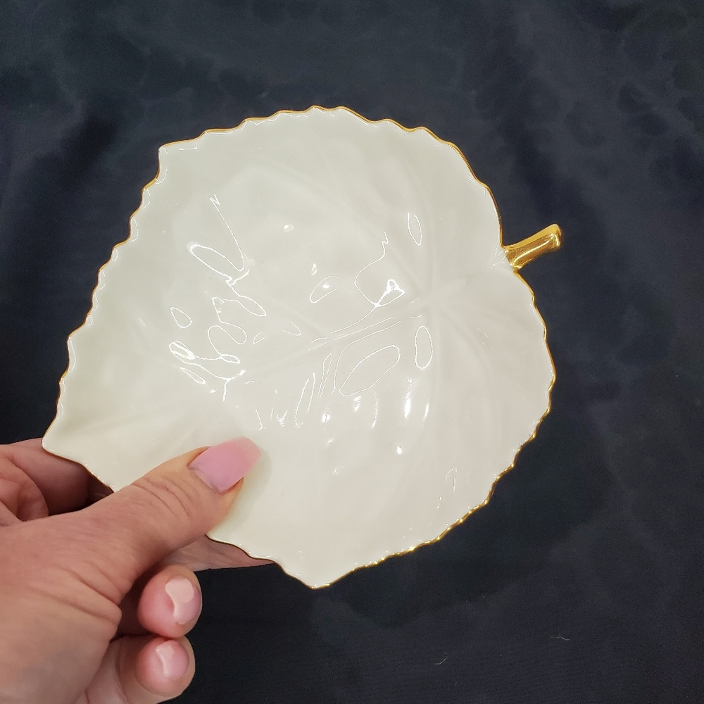 Lenox Aspen Leaf Dish Trinket Jewelry Candy 24kt White Porcelin HandcraftedJapan